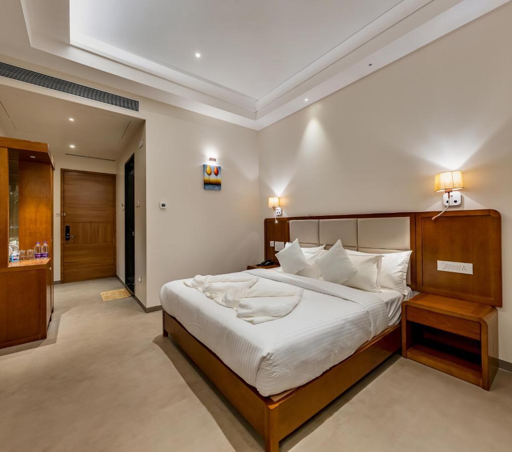 Grand Regal Hotell Chandoli Exteriör bild