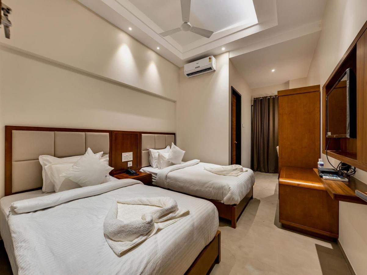 Grand Regal Hotell Chandoli Exteriör bild